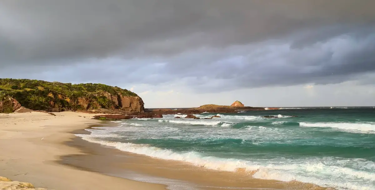 Haycock beach
